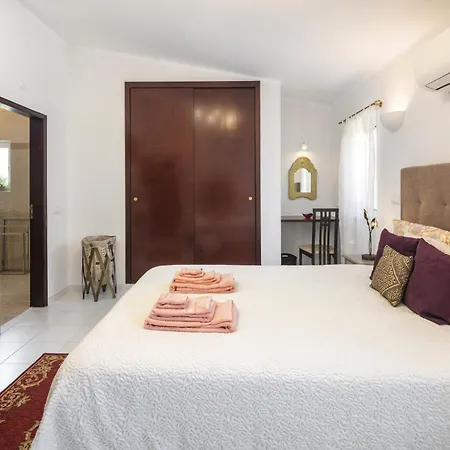 Villa Pequena Torre Carvoeiro (Lagoa)